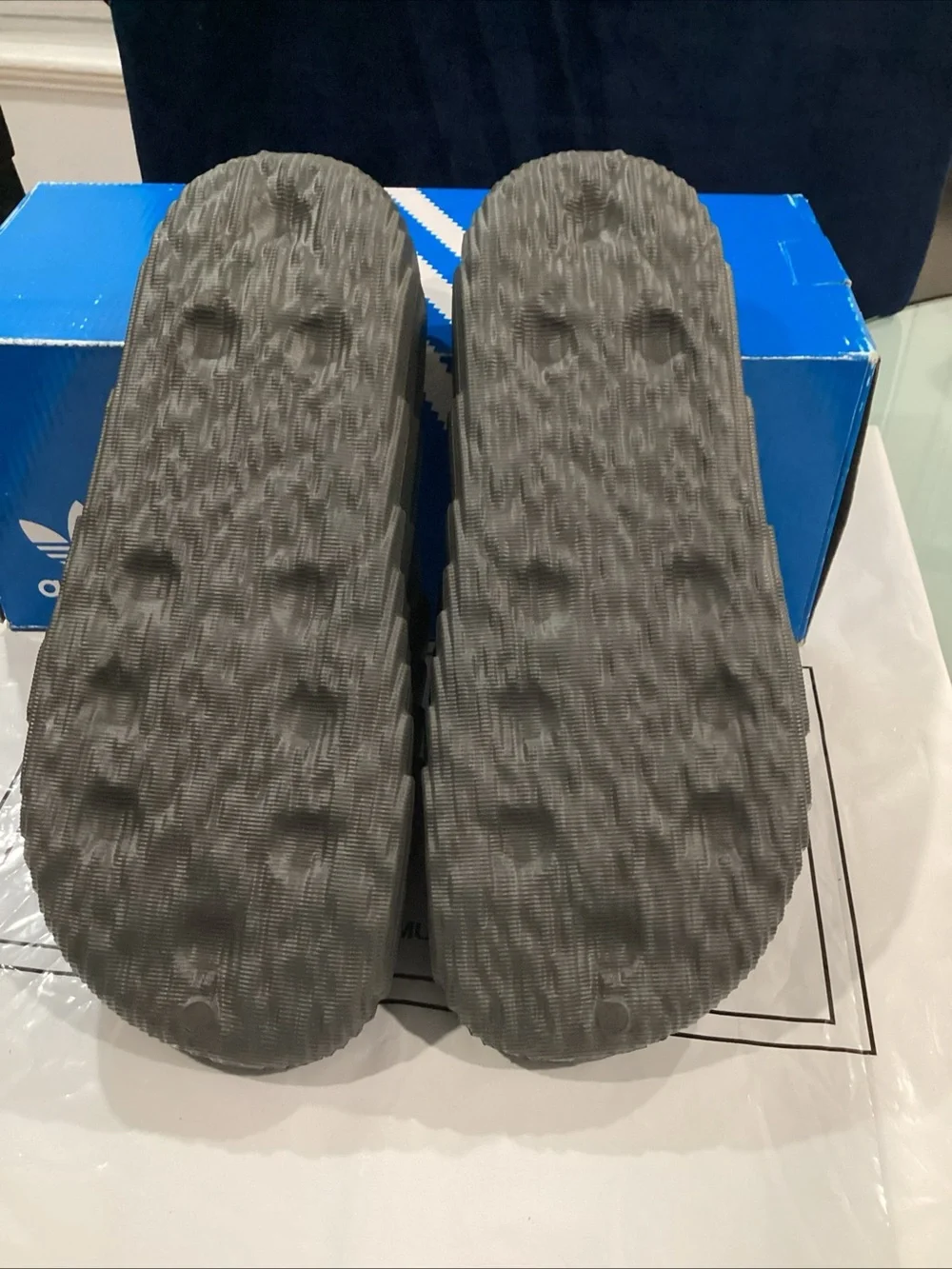 Adidas Adilette 22 Grey Slides Men’s Size 8 HP6522 NIB